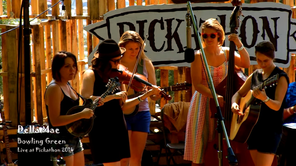 Della Mae Jenni Lyn Gardner Mandoline Instrument des Jahres Mandolinenspielerin des Tages