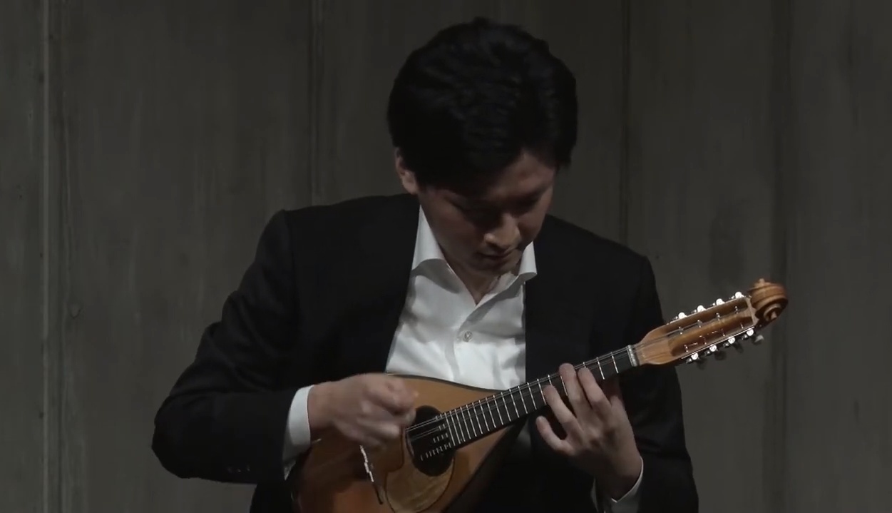 Takumi Mamiya Mandoline Instrument des Jahres Mandolinenspieler des Tages