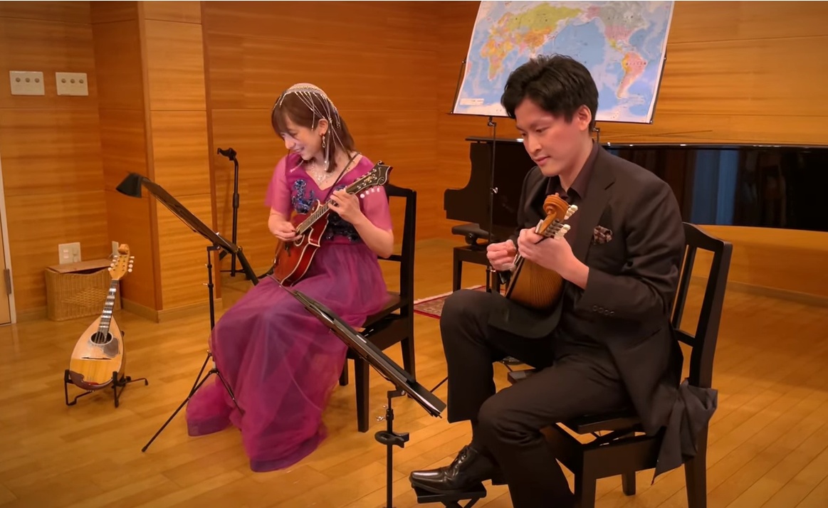 Takumi Mamiya  Mandoline Instrument des Jahres Mandolinenspieler des Tages