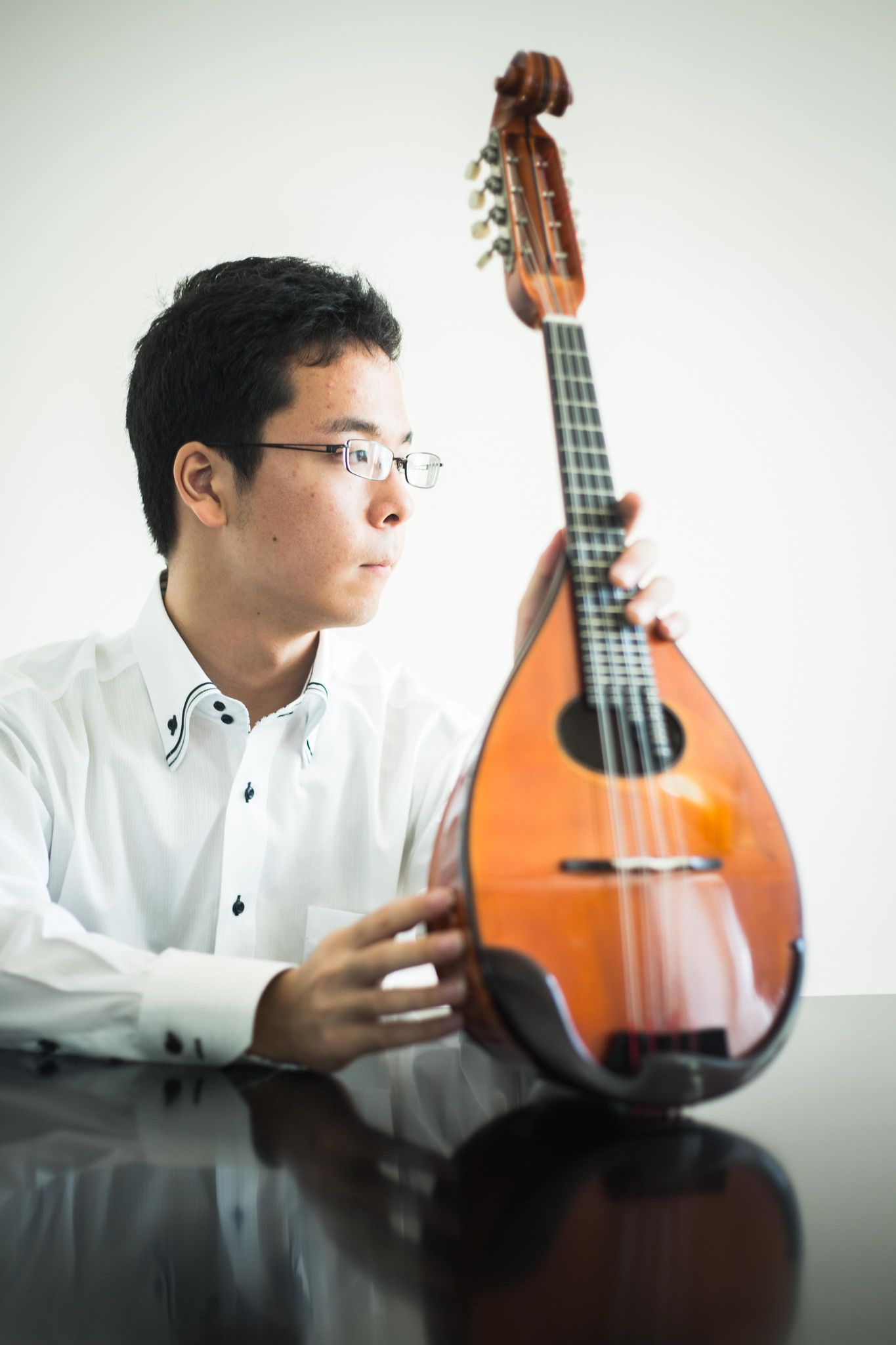 Ryo Aoyama Mandoline Instrument des Jahres Mandolinenspieler des Tages