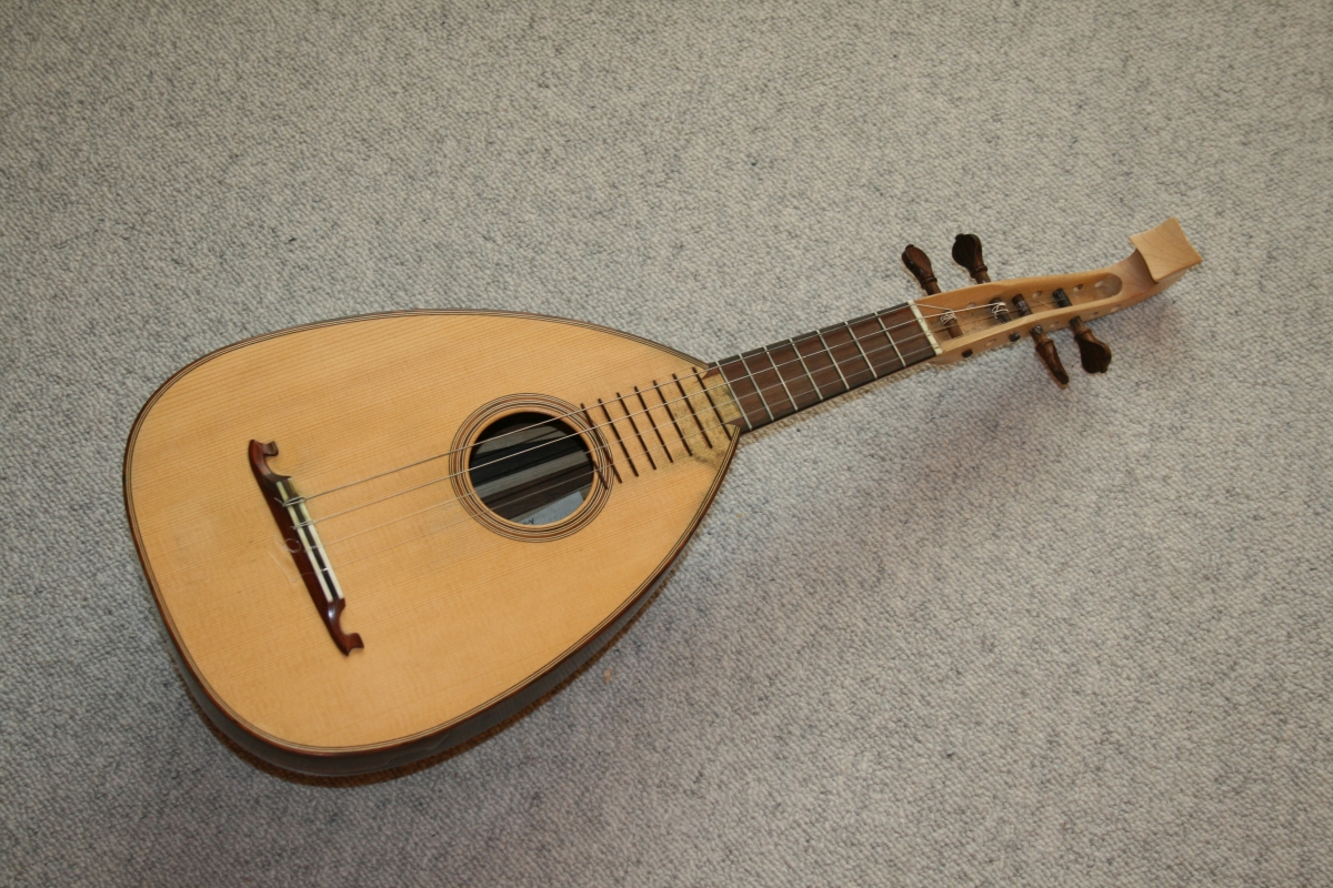 Cremoneser Mandoline Frank Scheuerle Mandoline Instrument des Jahres Mandolinenspieler des Tages