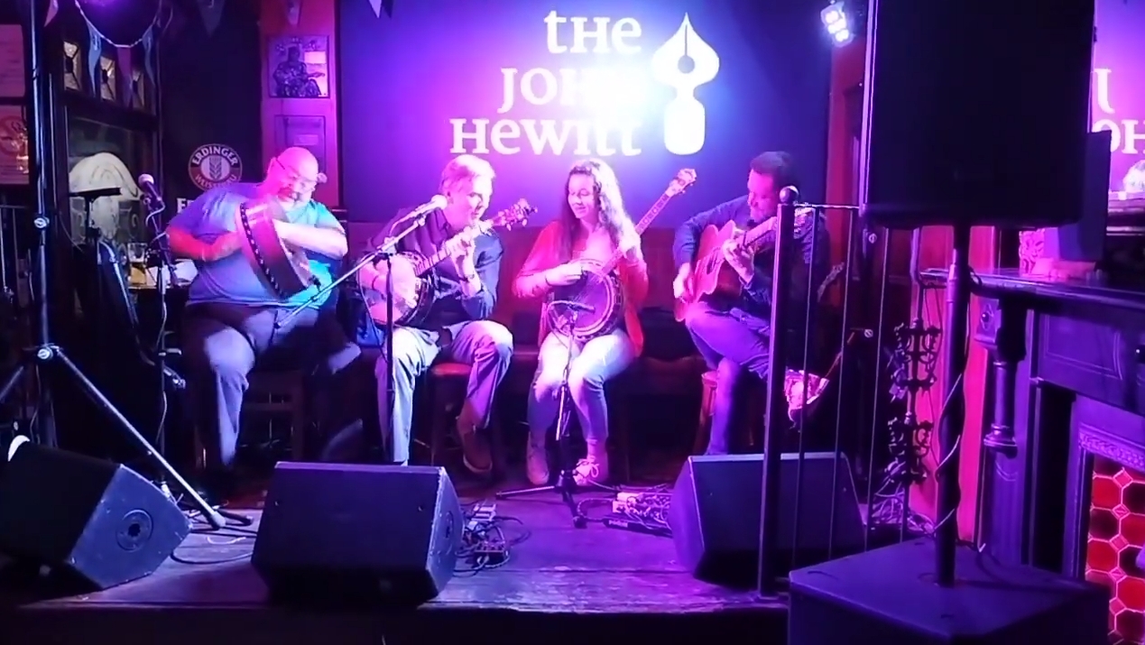 Caitrona Lagan Mandoline Instrument des Jahres Mandolinenspieler des Tages