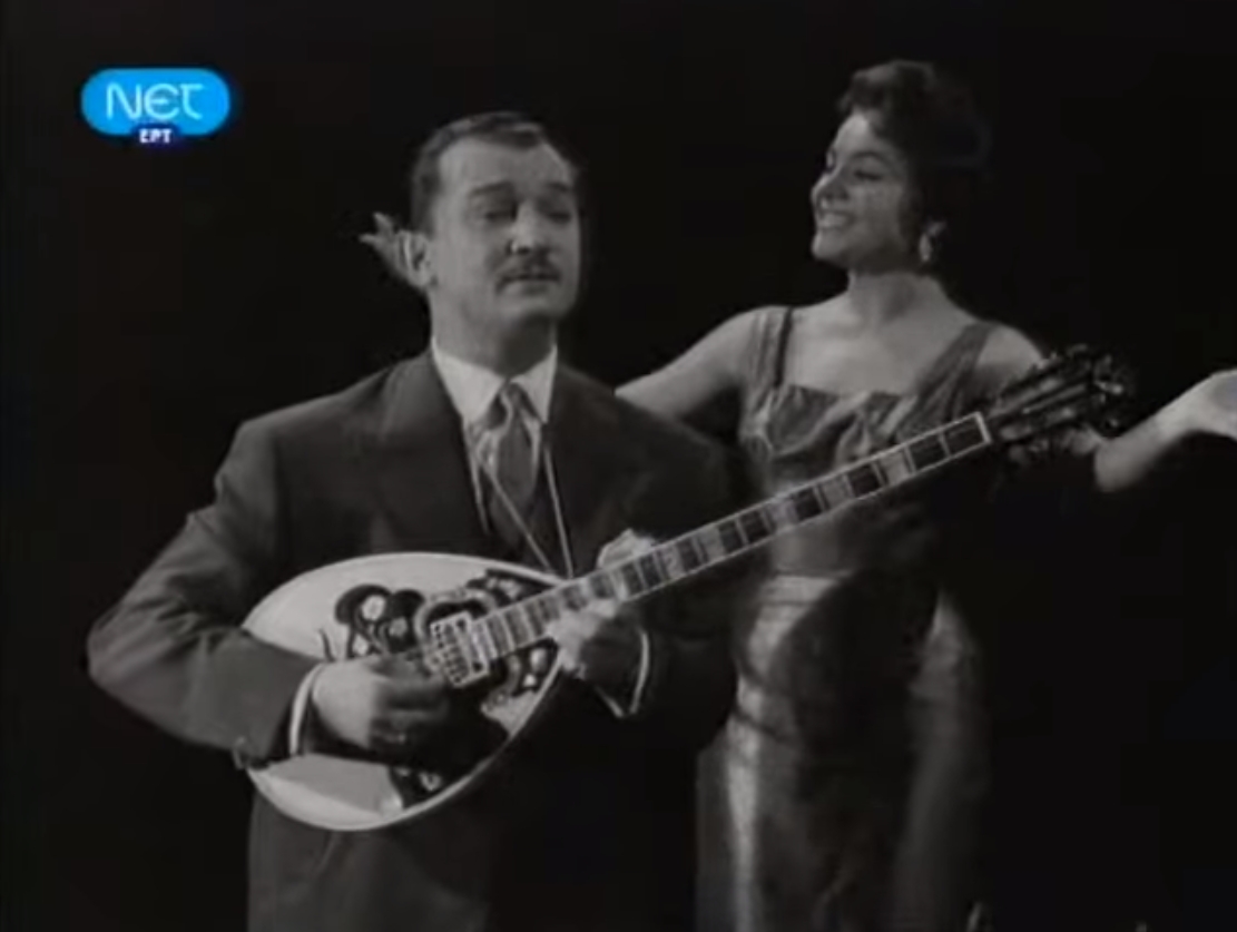 Manolis Chiotis  Mandoline Instrument des Jahres Mandolinenspieler des Tages