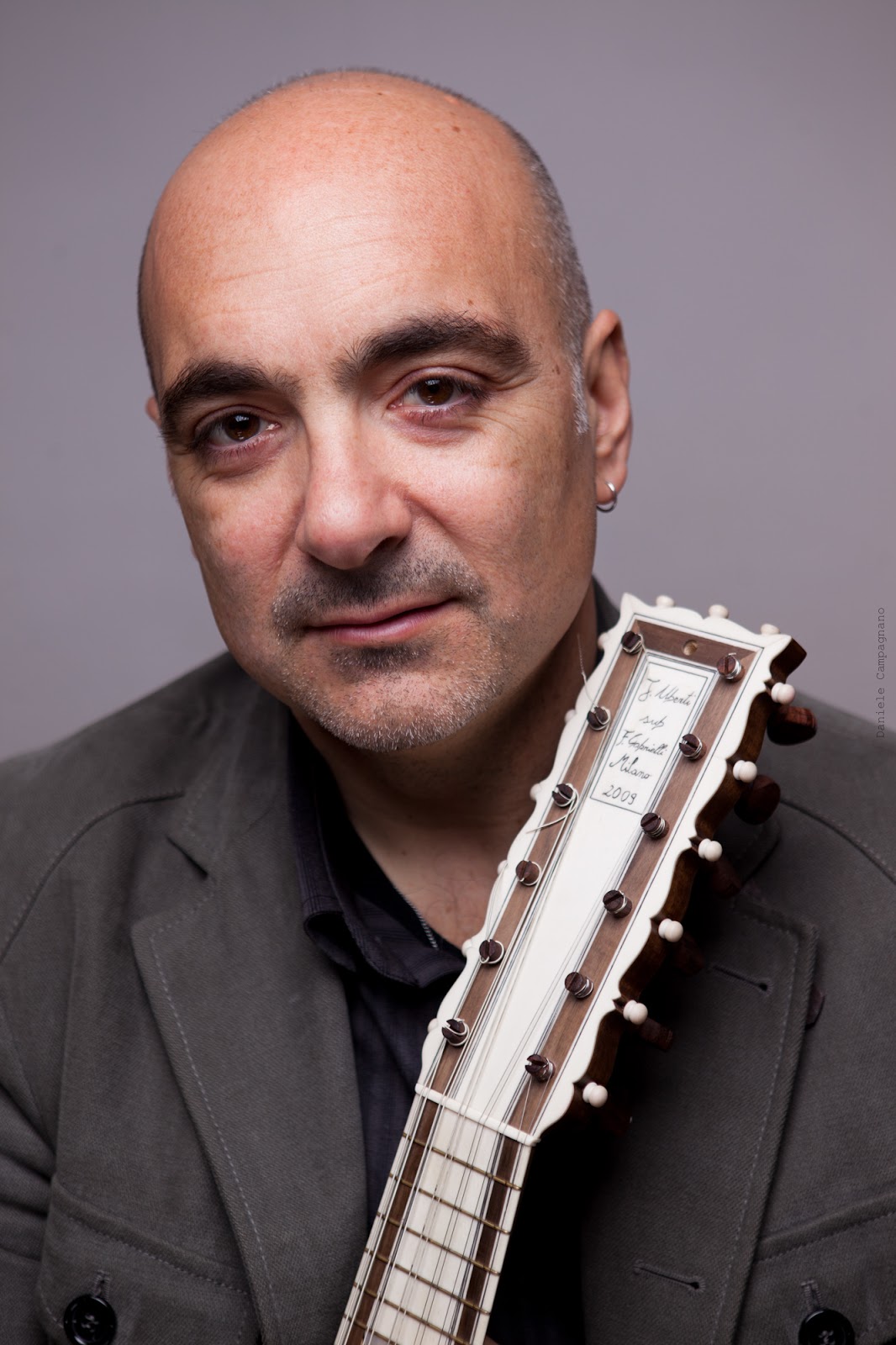 Mauro Squillante Mandoline Instrument des Jahres Mandolinenspieler des Tages