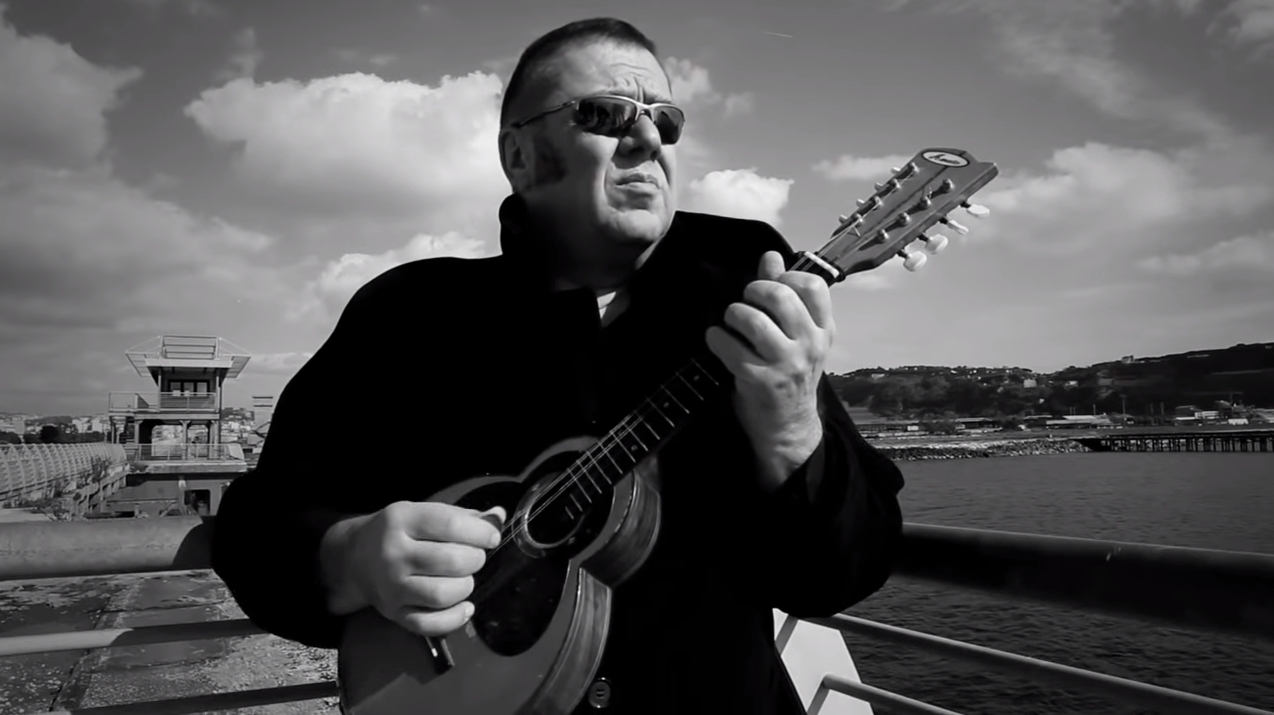 Piero Gallo  Mandoline Instrument des Jahres Mandolinenspieler des Tages