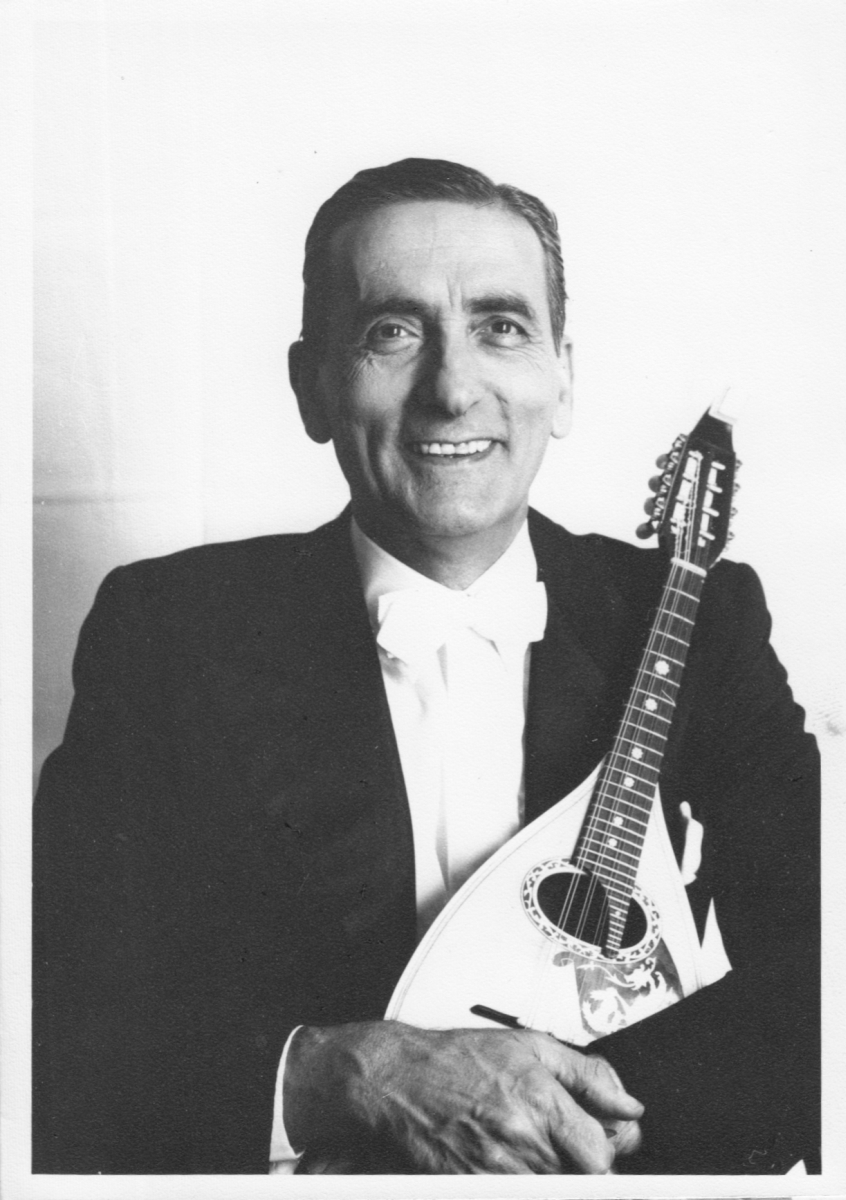 Giuseppe Anedda Mandoline Instrument des Jahres Mandolinenspieler des Tages