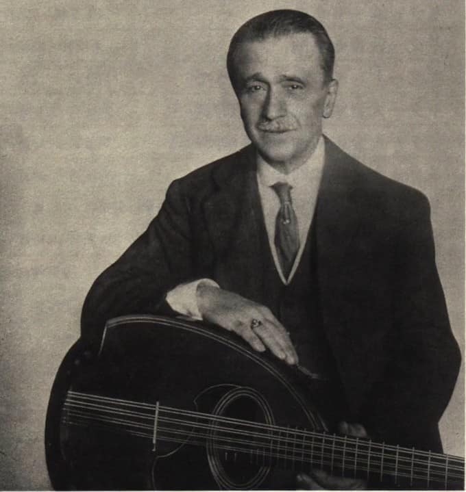 Raffaele Calace  Mandoline Instrument des Jahres Mandolinenspieler des Tages