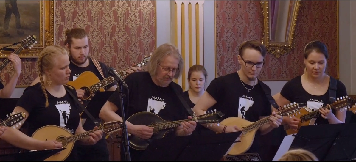 Jouni Koskimäki Mandoline Instrument des Jahres Mandolinenspieler des Tages