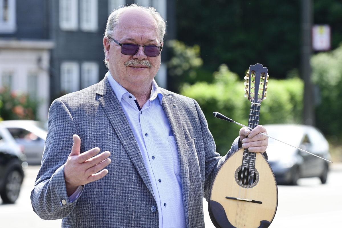 Detlef Tewes Mandoline Instrument des Jahres Mandolinenspieler des Tages