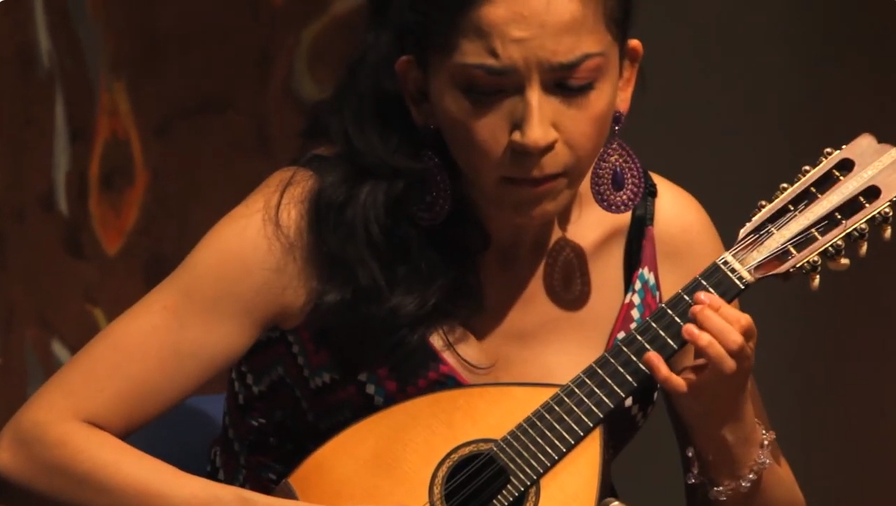 Katherine Lasso   Mandoline Instrument des Jahres Mandolinenspieler des Tages