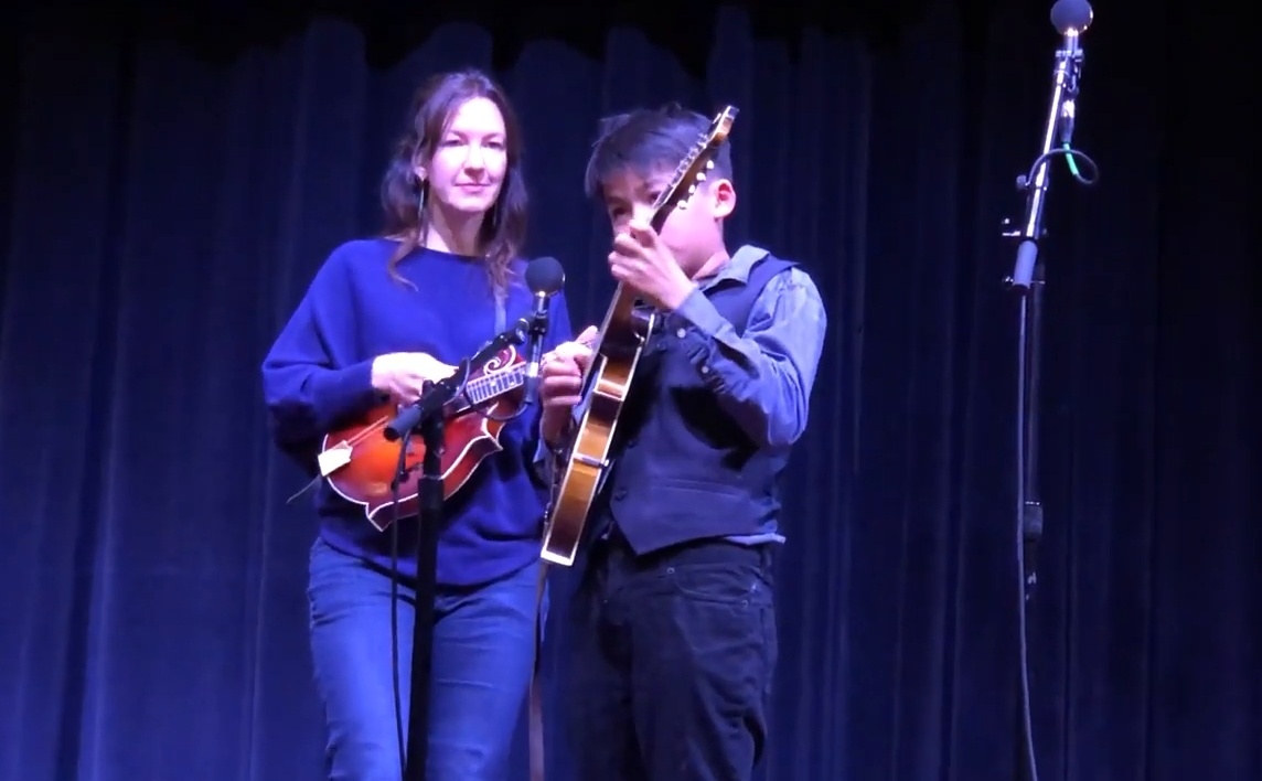 Sharon Gilchrist Mandoline Instrument des Jahres Mandolinenspieler des Tages