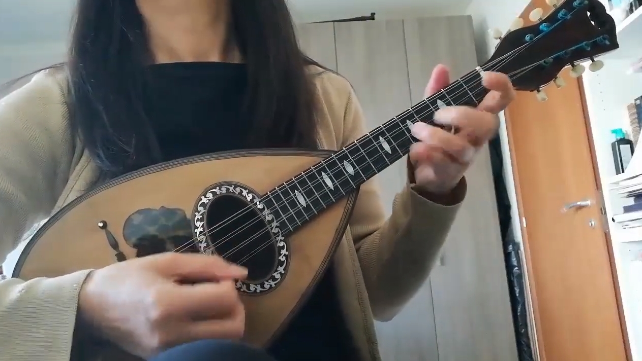 Niki Mishiyama Instrument des Jahres Mandolinenspieler des Tages