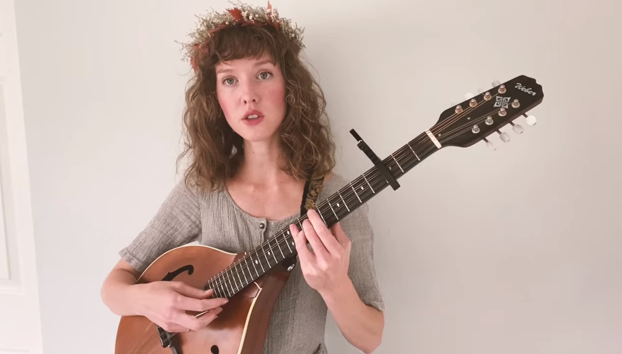 Lady Moon (Eva Holbrook) - Mandolinenspielerin  des Jahres Mandolinenspieler des Tages