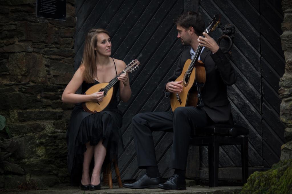 Fam. Beuren - Mandolinenspielerin  des Jahres Mandolinenspieler des Tages