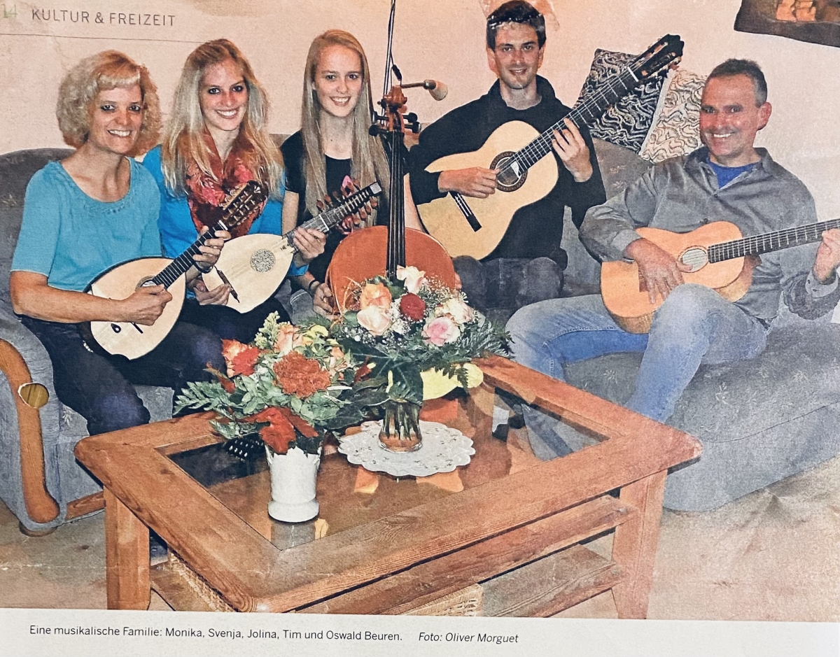 Fam. Beuren - Mandolinenspielerin  des Jahres Mandolinenspieler des Tages