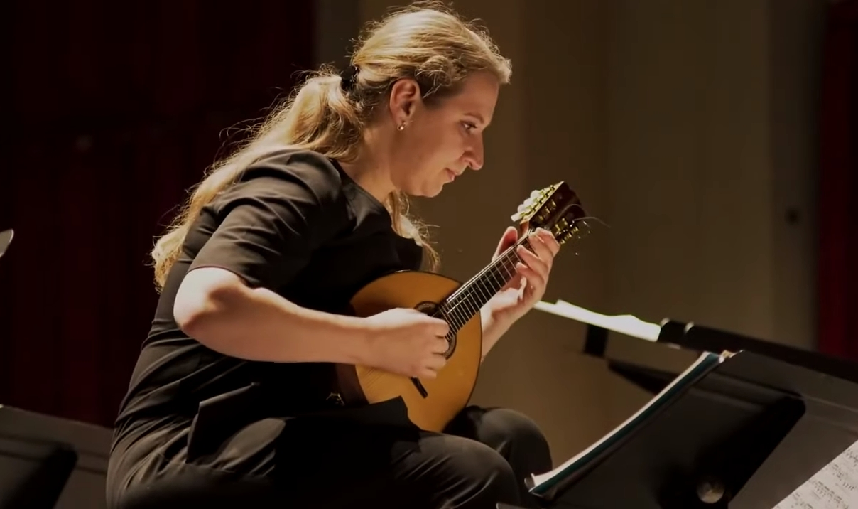 Natalia Marashova  Mandolinenspielerin  des Jahres Mandolinenspieler des Tages