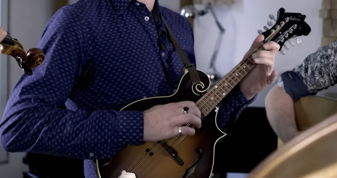 Joon Laukamp Mandolinenspielerin des Jahres Mandolinenspieler des Tages