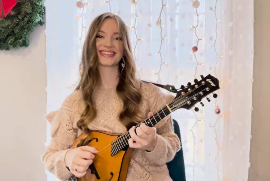Emma Borders Mandolinenspielerin des Jahres Mandolinenspieler des Tages
