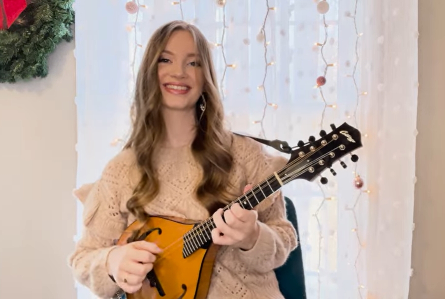 Emma Borders  Mandolinenspielerin  des Jahres Mandolinenspieler des Tages